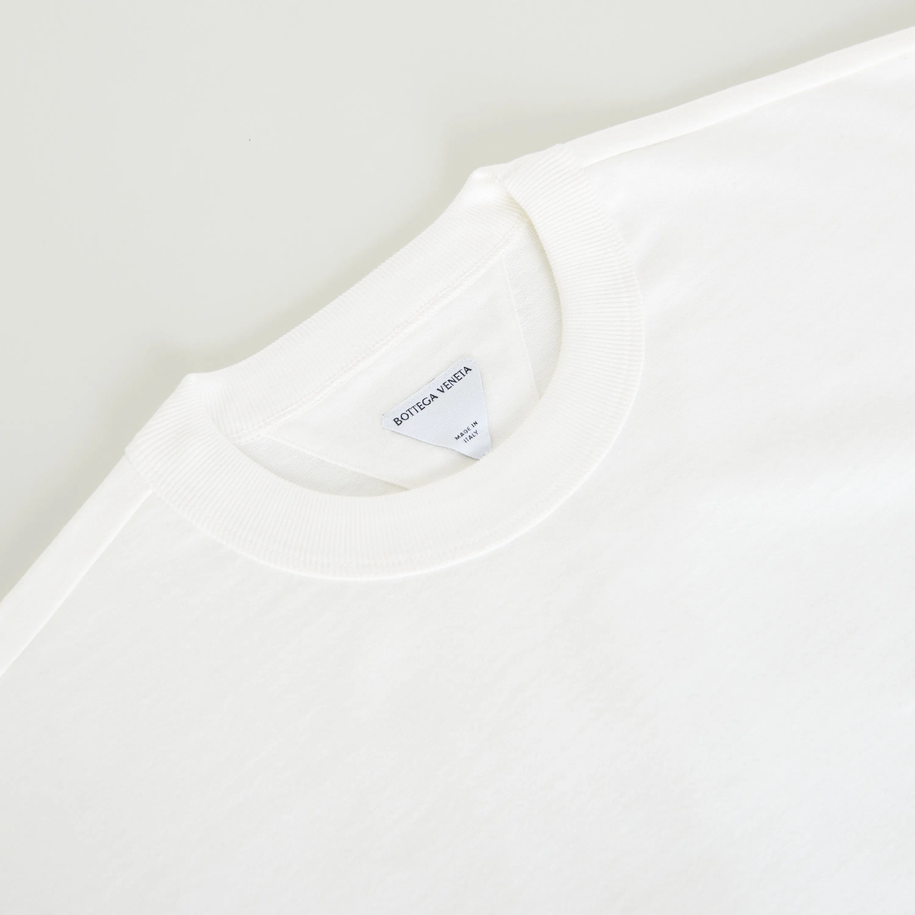 Heavy Jersey Tshirt In White Cotton With Rivet Pocket